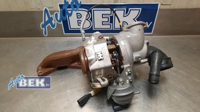 Turbo d'un Volkswagen Scirocco (137/13AD) 2.0 TDI 16V 2015