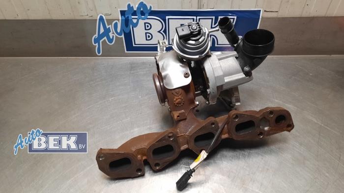Turbo d'un Volkswagen Scirocco (137/13AD) 2.0 TDI 16V 2015