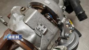 Turbo d'un Volkswagen Scirocco (137/13AD) 2.0 TDI 16V 2015