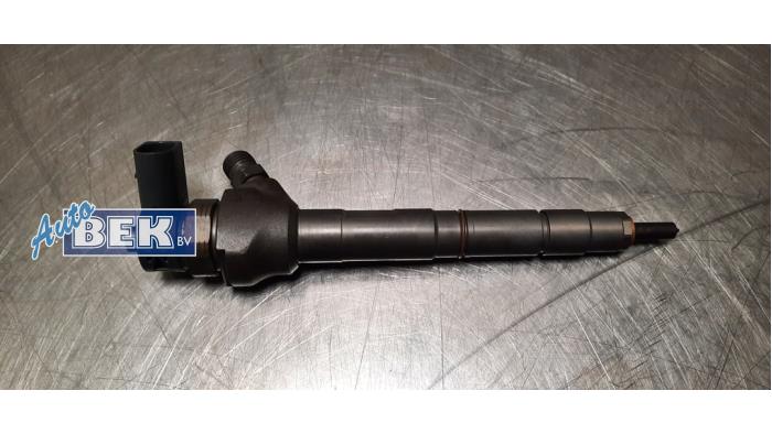 Injector (diesel) from a Volkswagen Golf VII (AUA) 2.0 TDI 16V 2016