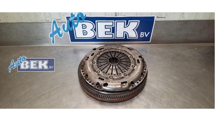 Usagé Kit embrayage (complet) Volkswagen Passat (362) 1.4 TSI 16V EcoFuel Prix € 75,00 Règlement à la marge proposé par Auto Bek