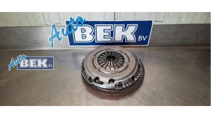 Used Clutch kit (complete) Volkswagen Polo V (6R) 1.6 16V Price € 75,00 Margin scheme offered by Auto Bek