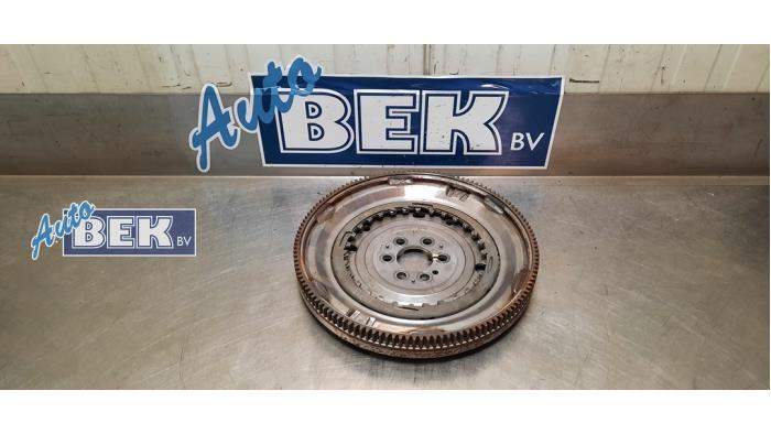 Gebrauchte Doppelte Masse Schwungrad Volkswagen Golf VII Variant (AUVV) 1.4 TGI 16V Preis € 75,00 Margenregelung angeboten von Auto Bek