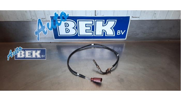 Używane Czujnik temperatury spalin Volkswagen Eos (1F7/F8) 2.0 TDI 16V Cena € 28,00 Procedura marży oferowane przez Auto Bek