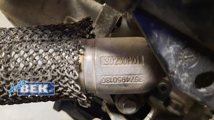 EGR valve from a Peugeot 208 I (CA/CC/CK/CL) 1.6 Blue HDi 115 2012