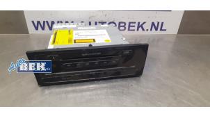 Used CD player Audi A4 Avant (B8) 1.8 TFSI 16V Price € 85,00 Margin scheme offered by Auto Bek