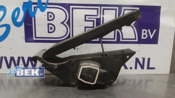 Accelerator pedal from a Mercedes-Benz CLS (C218) 250 CDI BlueEfficiency,BlueTEC, 250 d 2013