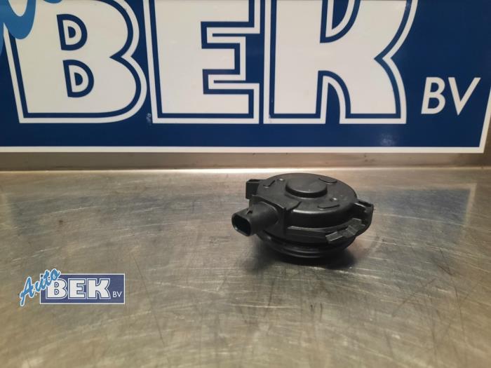 Begagnade Kamaxelsensor BMW 4 serie Gran Coupe (F36) 418i 1.5 TwinPower Turbo 12V Pris € 15,00 Marginaltabell erbjuds av Auto Bek