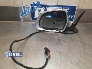 Used Wing mirror, left Skoda Octavia Combi (1Z5) 1.6 TDI Greenline Price on request offered by Auto Bek