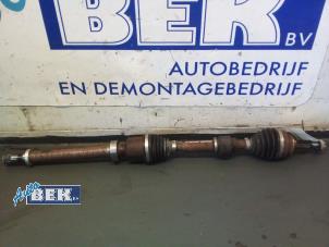 Used Front drive shaft, right Dacia Sandero III 1.0 TCe 90 12V Price on request offered by Auto Bek