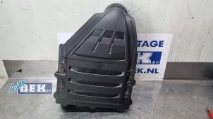 Usagé Boîtier filtre à air Seat Ibiza V (KJB) 1.0 TSI 12V Prix € 39,99 Règlement à la marge proposé par Auto Bek