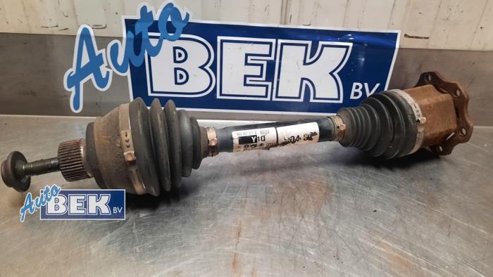 Gebrauchte Antriebswelle links hinten Audi A4 Avant (B8) 1.8 TFSI 16V Preis € 70,00 Margenregelung angeboten von Auto Bek