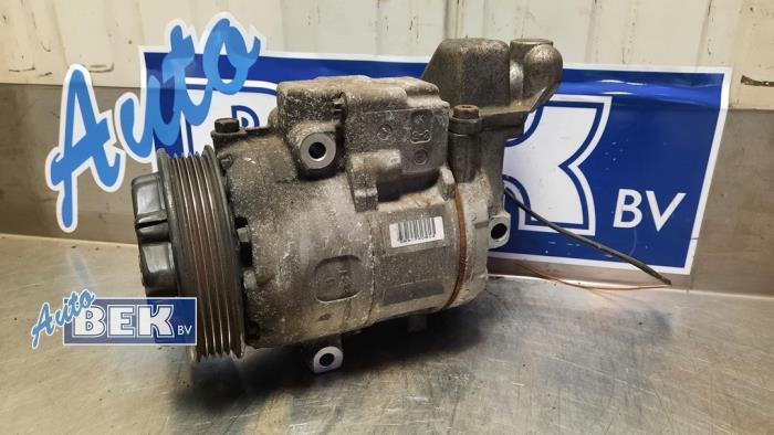 Usagé Pompe clim Mercedes A (W168) 1.4 A-140 Prix € 70,00 Règlement à la marge proposé par Auto Bek