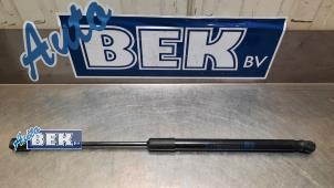 Used Rear gas strut, right Mercedes A (177.0) 1.3 A-160 Turbo 16V Price € 29,99 Margin scheme offered by Auto Bek