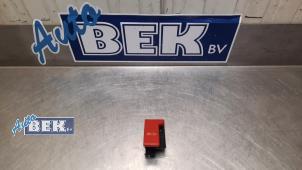 Used Hood lever Mercedes A (177.0) 1.3 A-160 Turbo 16V Price € 19,99 Margin scheme offered by Auto Bek