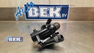 Used Thermostat housing Mercedes B (W246,242) 1.6 B-200 BlueEFFICIENCY Turbo 16V Price € 100,00 Margin scheme offered by Auto Bek