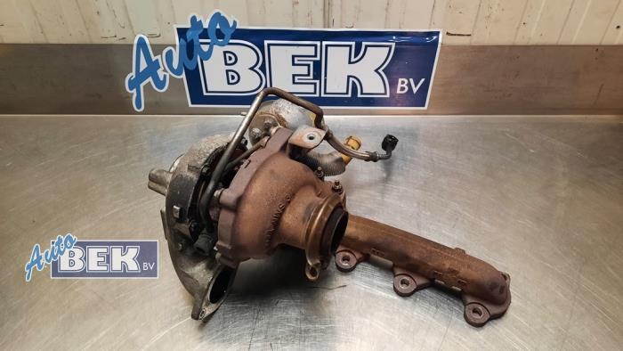 Turbo from a Peugeot 208 I (CA/CC/CK/CL) 1.6 Blue HDi 115 2012