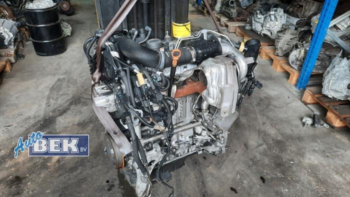 Motor van een Peugeot 206+ (2L/M) 1.4 HDi Eco 70 2011