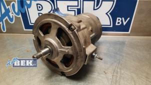 Usados Dinamo Volkswagen Käfer 1300 Precio € 75,00 Norma de margen ofrecido por Auto Bek
