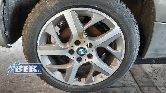 Wheel from a BMW 2 serie Active Tourer (F45) 218d 2.0 TwinPower Turbo 16V 2015