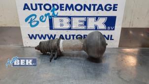 Usagé Barre amortisseur arrière gauche Citroen C5 I Berline (DC) 2.0 16V Prix sur demande proposé par Auto Bek
