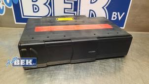 Used CD changer BMW 3 serie (E90) 325i 24V Price on request offered by Auto Bek