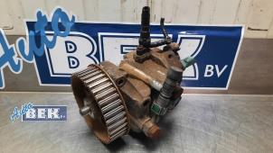 Used Mechanical fuel pump Renault Clio III (BR/CR) 1.5 dCi FAP Price € 175,00 Margin scheme offered by Auto Bek