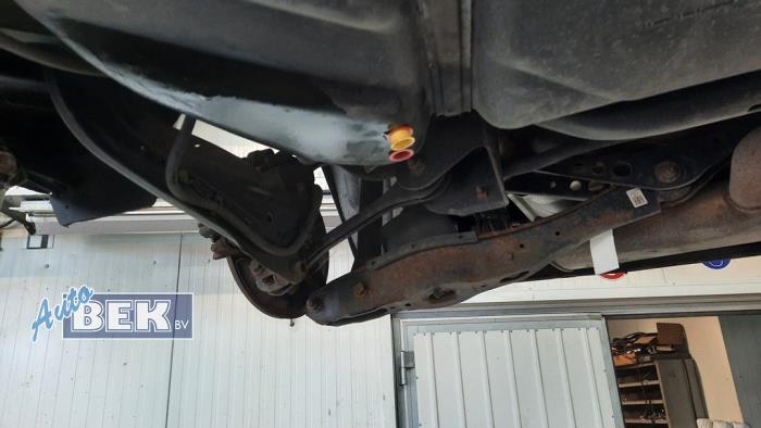 Rear suspension system, right from a Audi A3 Sportback (8VA/8VF) 2.0 TDI 16V 2012
