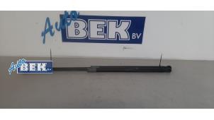 Used Set of bonnet gas struts Mercedes C Estate (S204) 2.2 C-200 CDI 16V BlueEFFICIENCY Price on request offered by Auto Bek