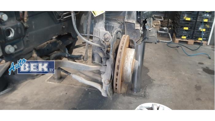 Front suspension system, left from a Mercedes-Benz C Estate (S204) 2.2 C-200 CDI 16V BlueEFFICIENCY 2010