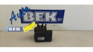 Used ABS pump Jeep Grand Cherokee (WK/WK2) 3.0 CRD V6 24V Price on request offered by Auto Bek