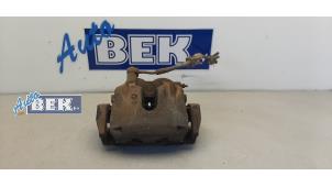 Used Front brake calliper, right Jeep Grand Cherokee (WK/WK2) 3.0 CRD V6 24V Price on request offered by Auto Bek