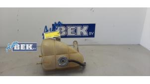 Used Expansion vessel Jeep Grand Cherokee (WK/WK2) 3.0 CRD V6 24V Price on request offered by Auto Bek