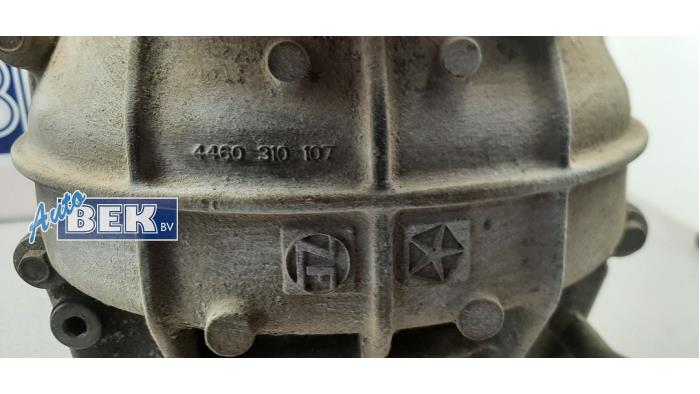 Rear differential Jeep Grand Cherokee 3.0 CRD V6 24V - 4460310107 VM23D
