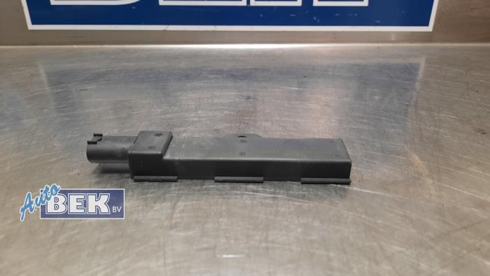 Używane Keyless Entry-Antena BMW 3 serie (F30) 330d 3.0 24V Cena € 29,99 Procedura marży oferowane przez Auto Bek