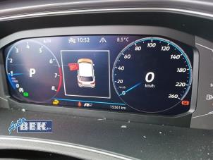 Usados Panel de instrumentación Volkswagen T-Roc 1.5 TSI Evo BMT 16V Precio € 600,00 Norma de margen ofrecido por Auto Bek