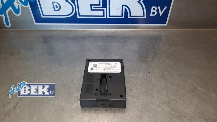 Used Computer, miscellaneous Skoda Octavia Combi (5EAC) 2.0 TDI RS 16V Price € 30,00 Margin scheme offered by Auto Bek