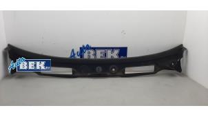Used Cowl top grille BMW X1 (E84) xDrive 23d 2.0 16V Price € 29,00 Margin scheme offered by Auto Bek