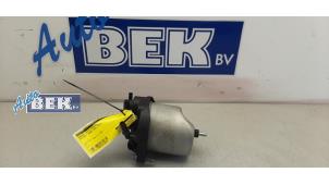 Used Fuel filter housing Peugeot 5008 I (0A/0E) 1.6 HDiF 16V Price € 50,00 Margin scheme offered by Auto Bek