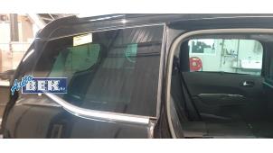 Used Extra window 4-door, right Peugeot 5008 I (0A/0E) 1.6 HDiF 16V Price on request offered by Auto Bek