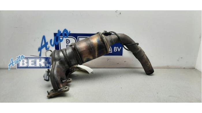 Exhaust manifold + catalyst from a Fiat 500 (312) 1.2 69 2019
