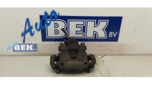 Used Front brake calliper, right Renault Clio IV (5R) 1.5 Energy dCi 90 FAP Price € 30,00 Margin scheme offered by Auto Bek