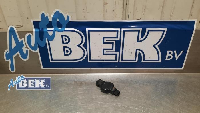 Begagnade Regnsensor BMW 2 serie Active Tourer (F45) 218d 2.0 TwinPower Turbo 16V Pris € 24,00 Marginaltabell erbjuds av Auto Bek