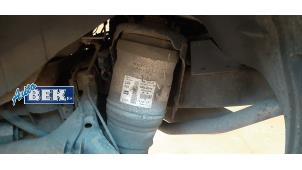 Used Rear shock absorber rod, left Landrover Range Rover Sport (LS) 2.7 TDV6 24V Price on request offered by Auto Bek