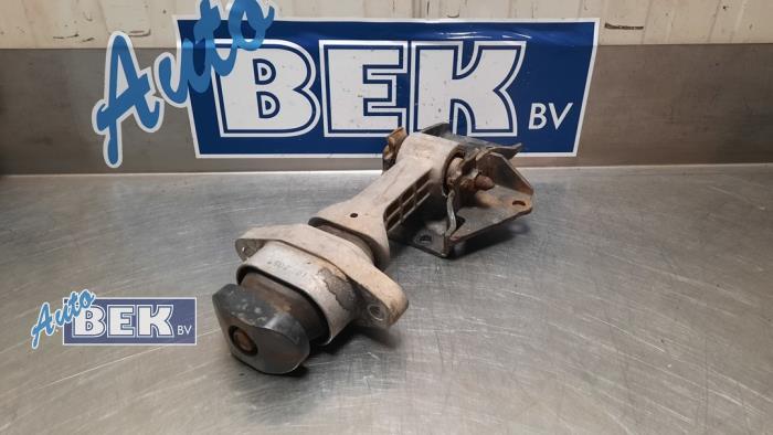 Used Engine mount Hyundai i40 CW (VFC) 1.7 CRDi 16V Price € 50,00 Margin scheme offered by Auto Bek