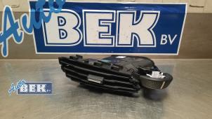 Used Dashboard vent Ford Transit Connect (PJ2) 1.6 TDCi 16V 95 Price on request offered by Auto Bek