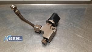 Used Fuel pressure sensor Audi Q7 (4LB) 4.2 FSI V8 32V Price on request offered by Auto Bek