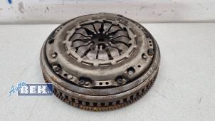 Used Dual mass flywheel Renault Grand Scénic III (JZ) 1.5 dCi 110 Price € 175,00 Margin scheme offered by Auto Bek