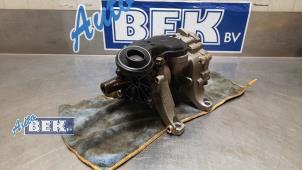 Usagé Pompe à huile BMW 3 serie (F30) 320i 2.0 16V Prix € 124,99 Règlement à la marge proposé par Auto Bek