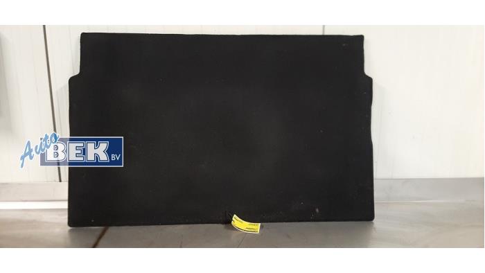 Boot mat from a Citroën C4 Picasso (3D/3E) 2.0 Blue HDI 150 2017